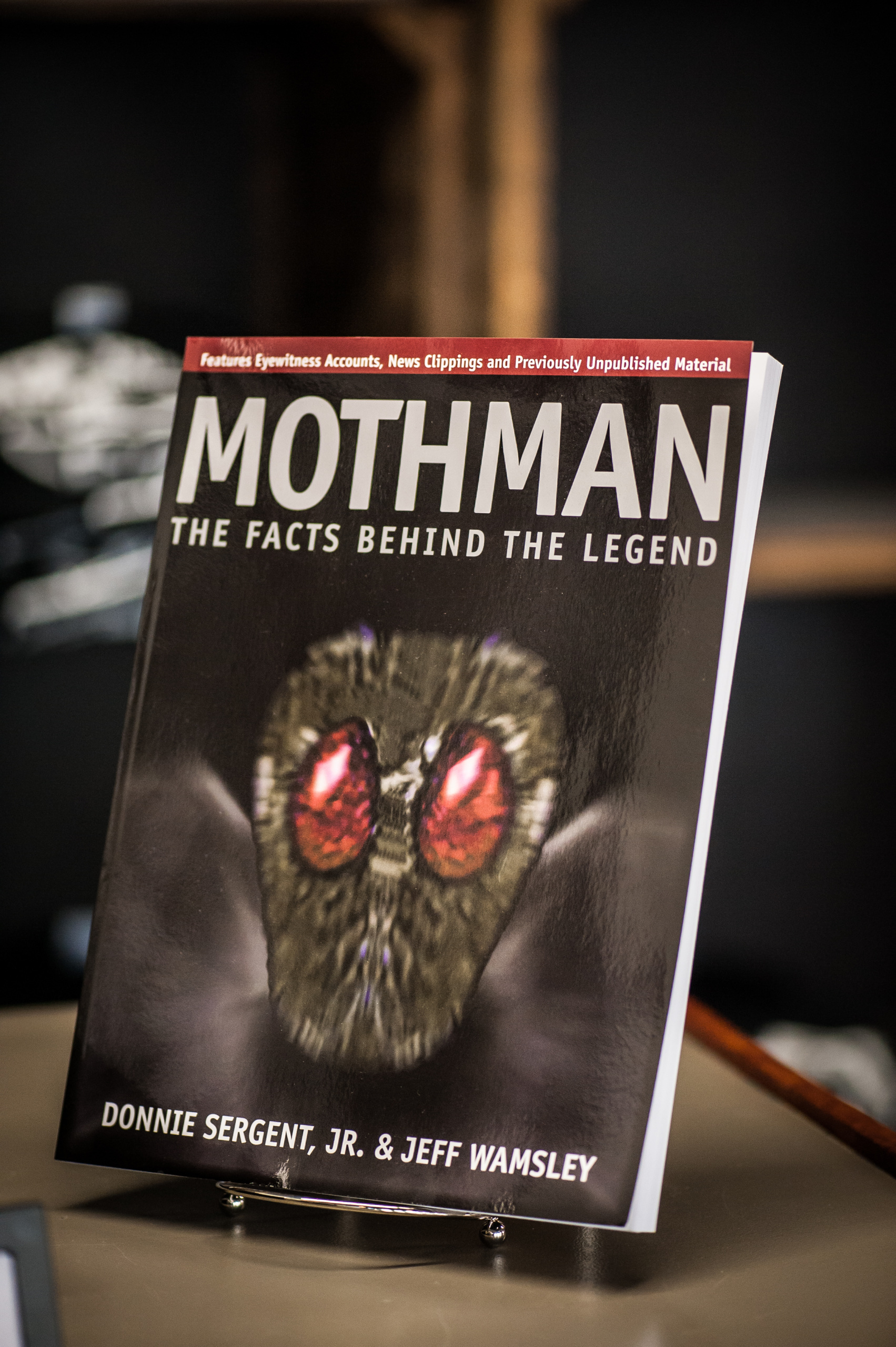 Mothman/Facts Behind The Legend/Sergent & Wamsley